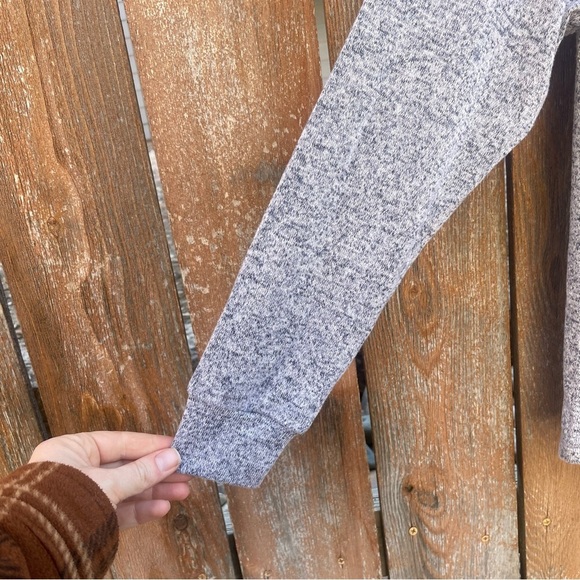 ULTRA FLIRT Women’s Gray Long Sleeve Cowl Neck‎ Sweatshirt Size Small - Picture 13 of 13